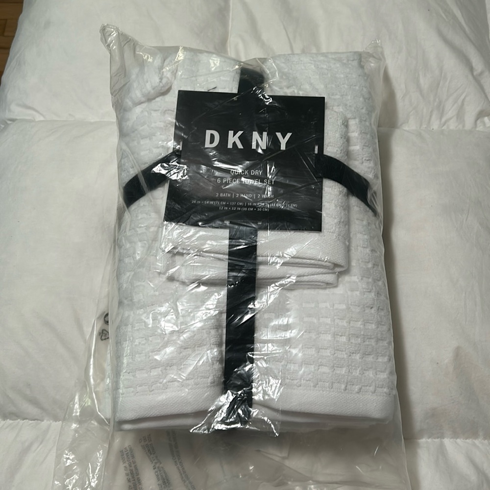 DKNY Quick Dry 6 Piece Towel Set